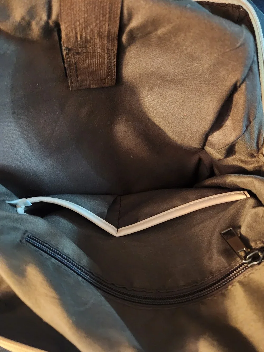 Women’s Pink Vegan Faux-Leather Purse Converts To Backpack with Tassel Accent